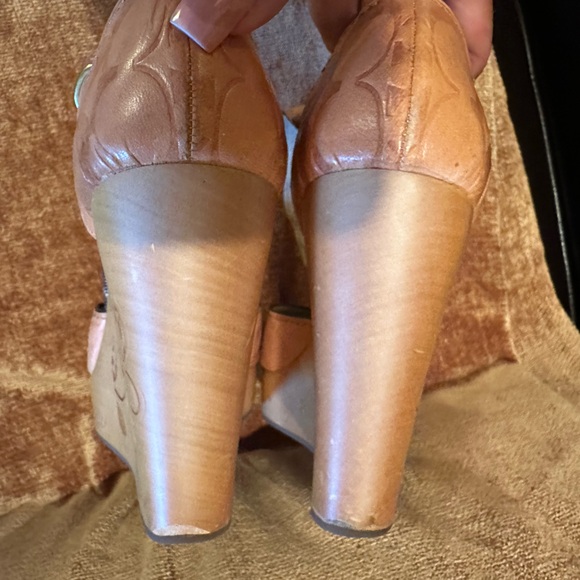 Coach Vanna Embossed Wood Vachetta Wedge Sandal - Picture 9 of 9